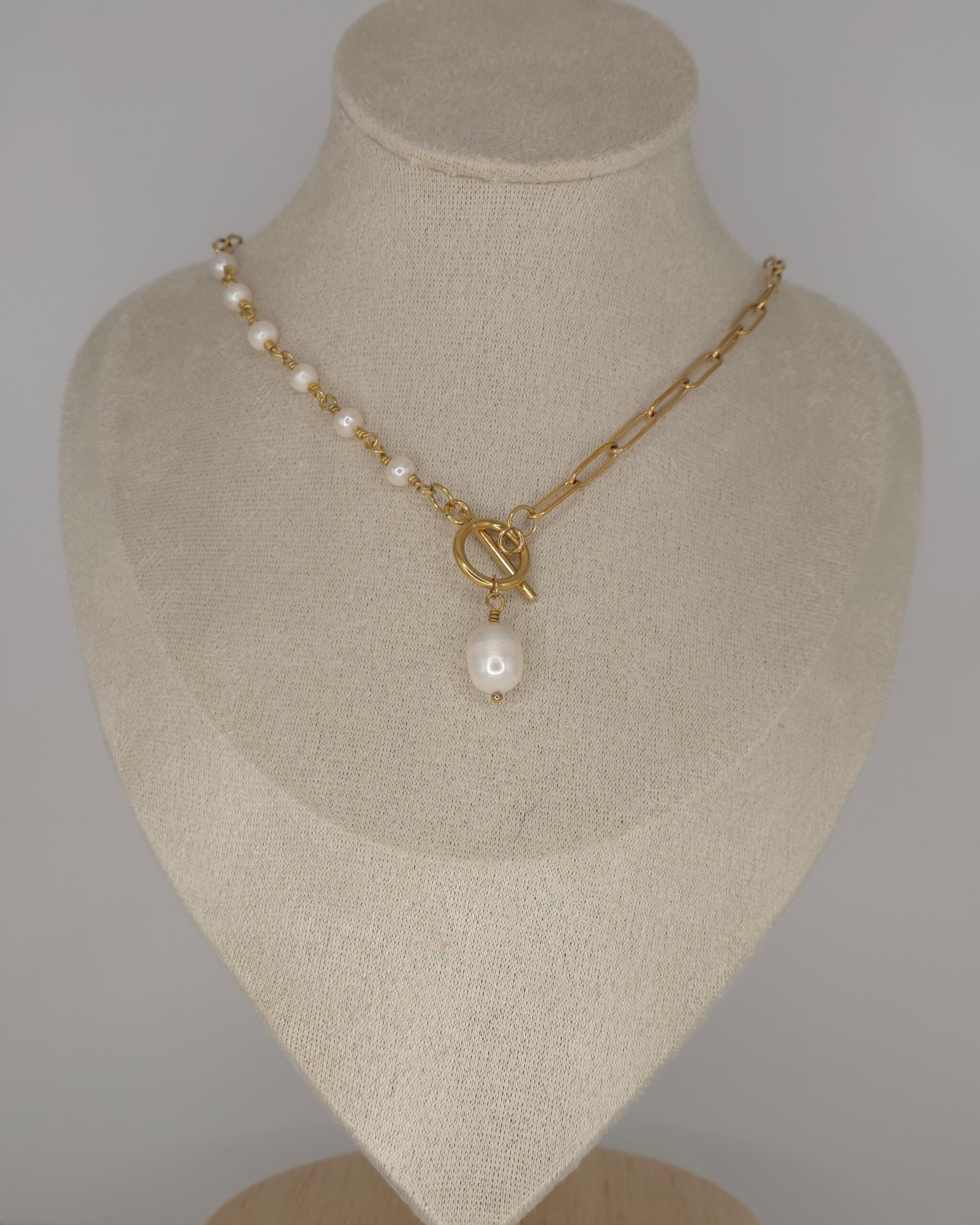 Perlas Atelier Mariposa — handcrafted Freshwater pearls necklace