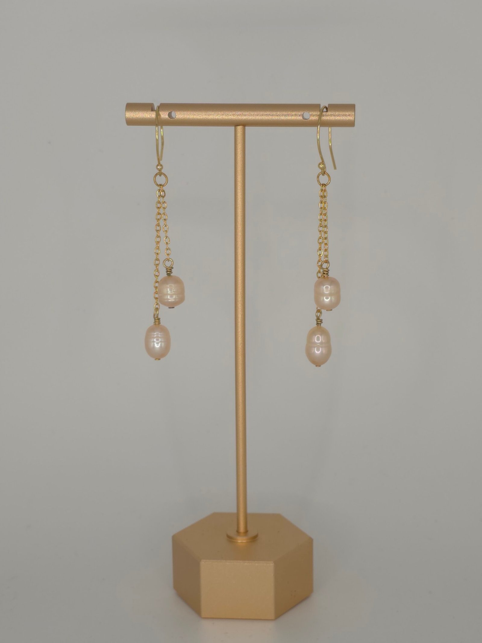 Perlas Atelier Lluvia — handcrafted Freshwater pearls earrings