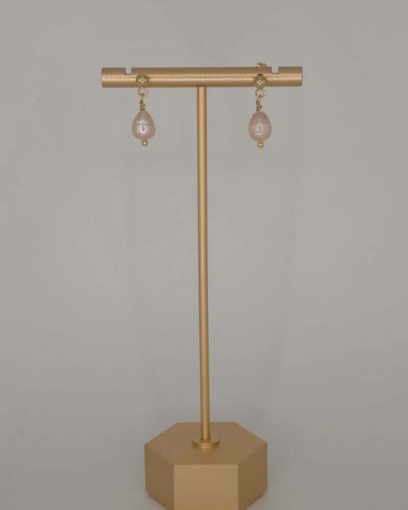 Perlas Atelier Allie — handcrafted Freshwater pearls earrings