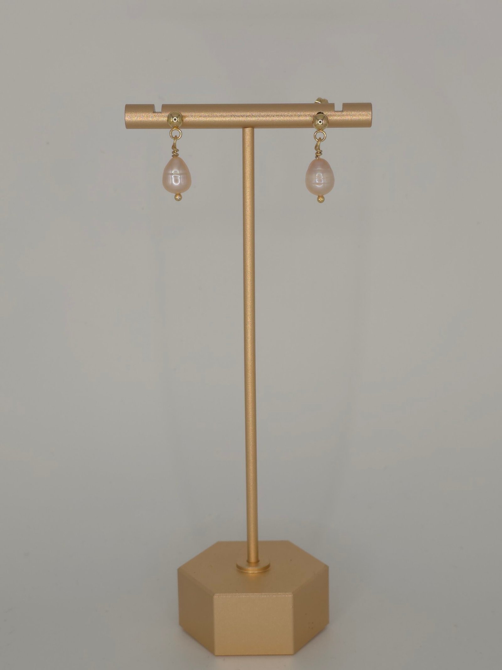 Perlas Atelier Allie — handcrafted Freshwater pearls earrings