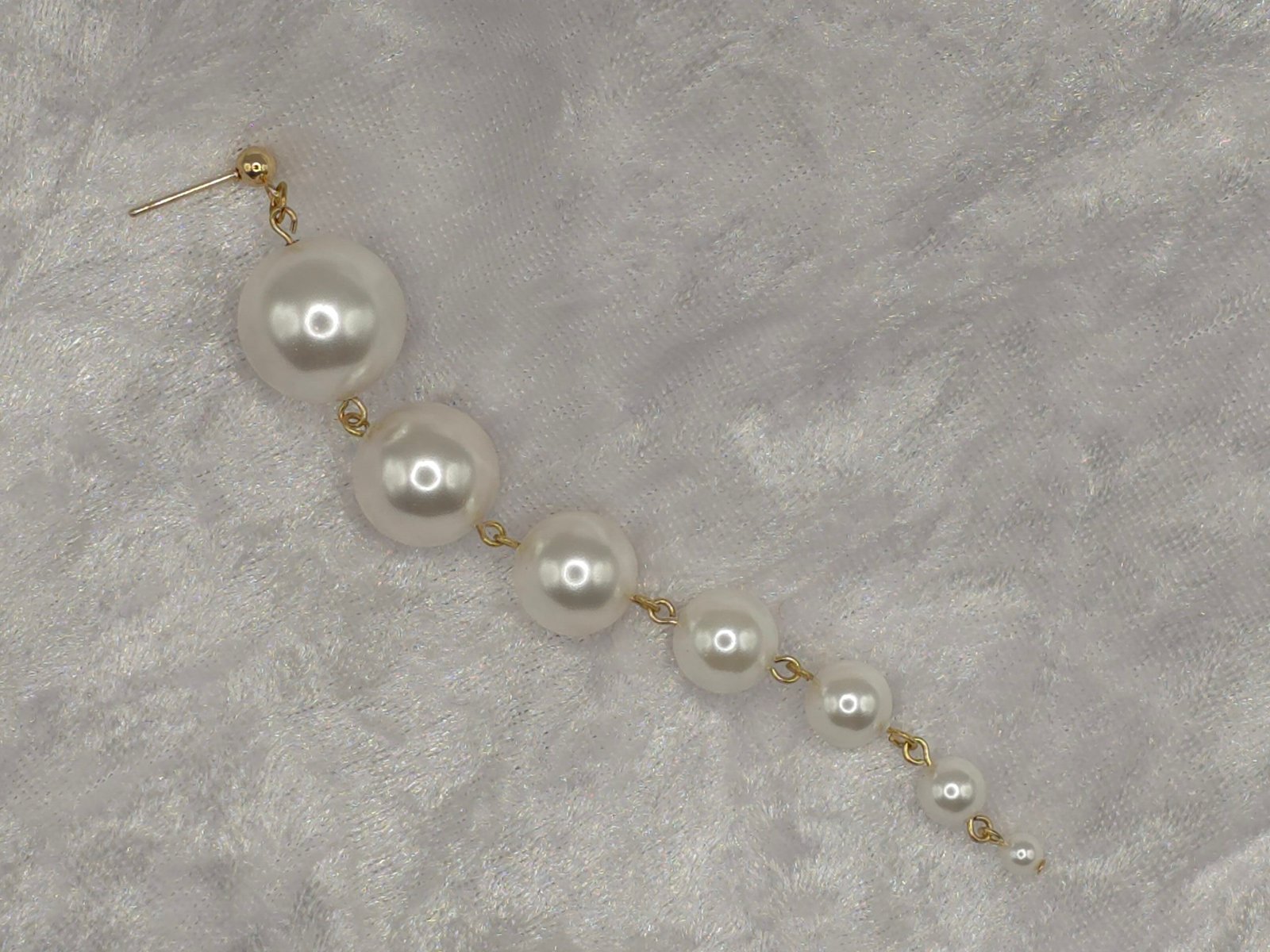 Perlas Atelier Cadence — handcrafted Shell pearls earrings